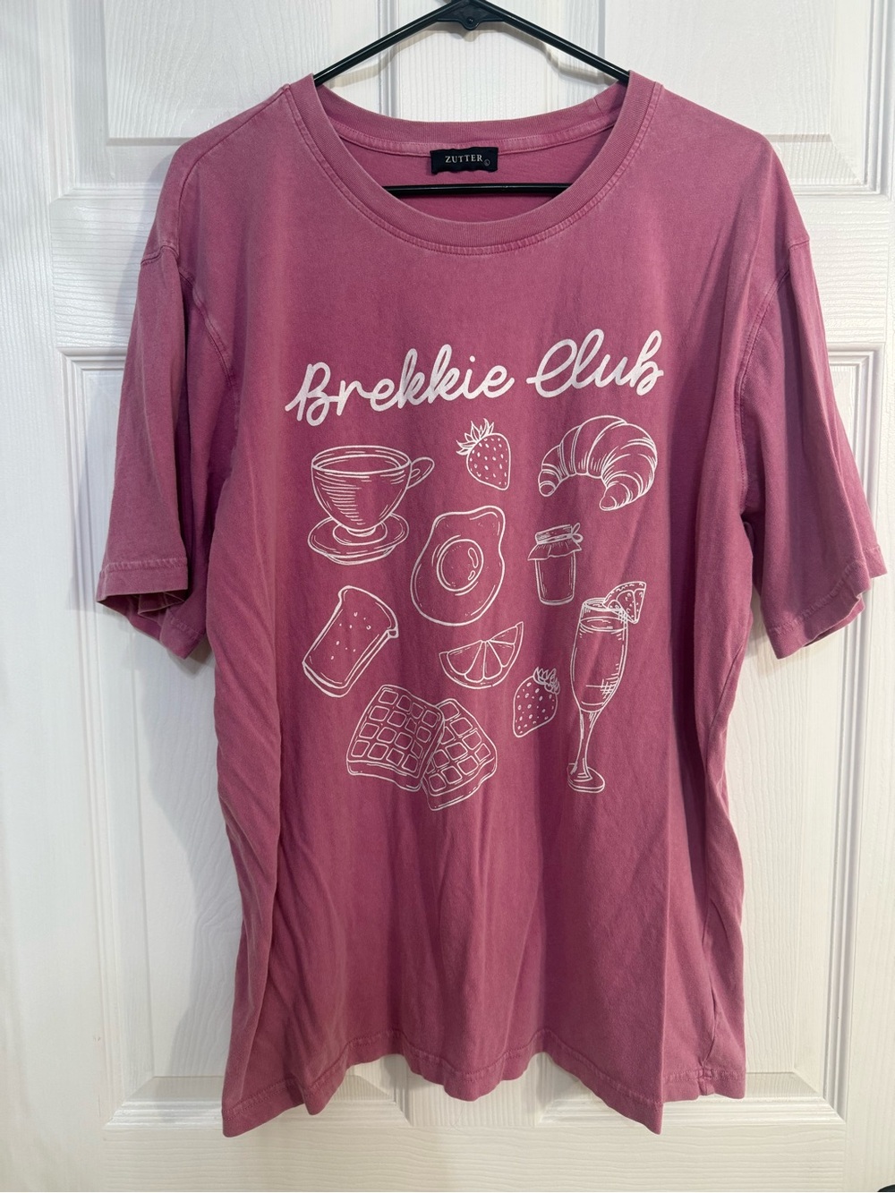 Brekkie Club Graphic T Shirt